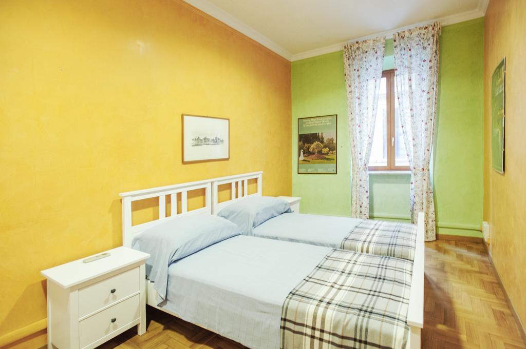 Bufalo Roma Oda fotoğraf